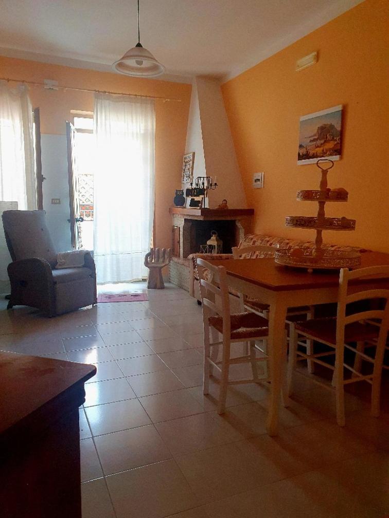 Casa Vacanze Rosy "Nel Verde" Palinuro Esterno foto